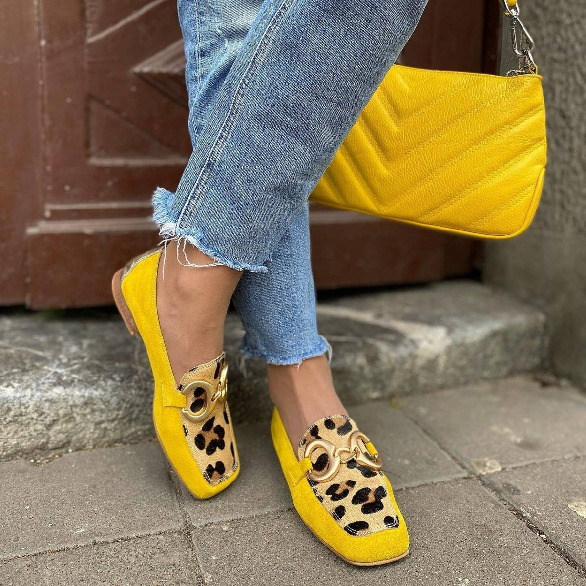 Sonia | Zapatillas con Estampado Animal y Hebilla Decorativa