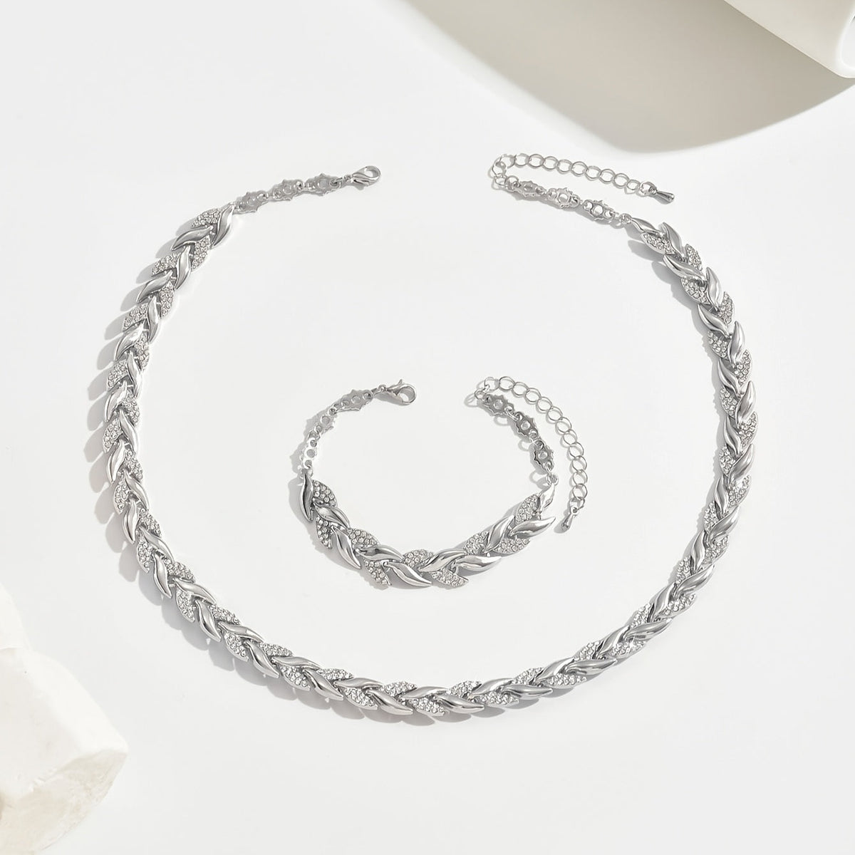 Claudine | Collar y Pulsera de cola de pez hecho a mano