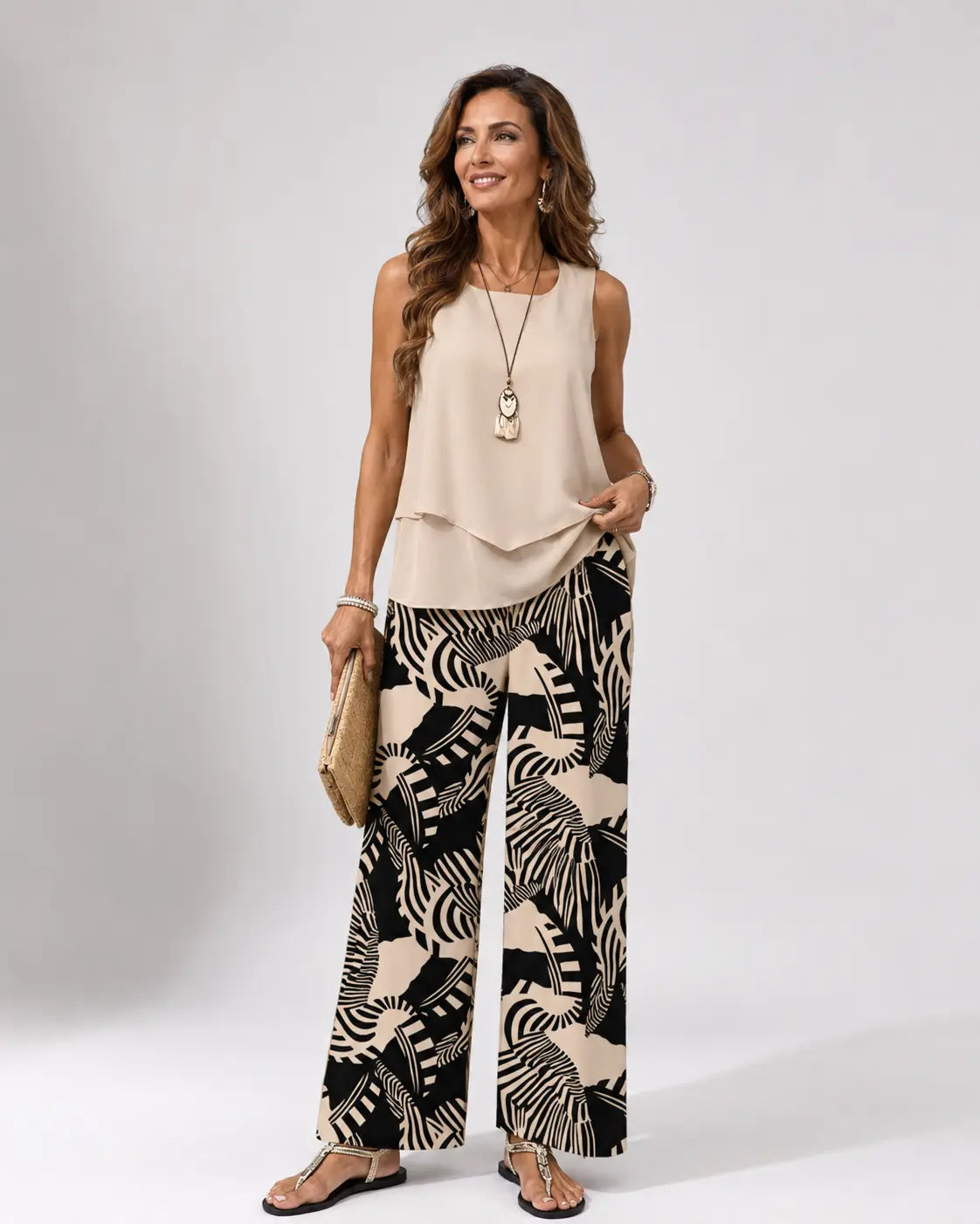 Ignacia | Conjunto Blusa Beige y Pantalón Botánico