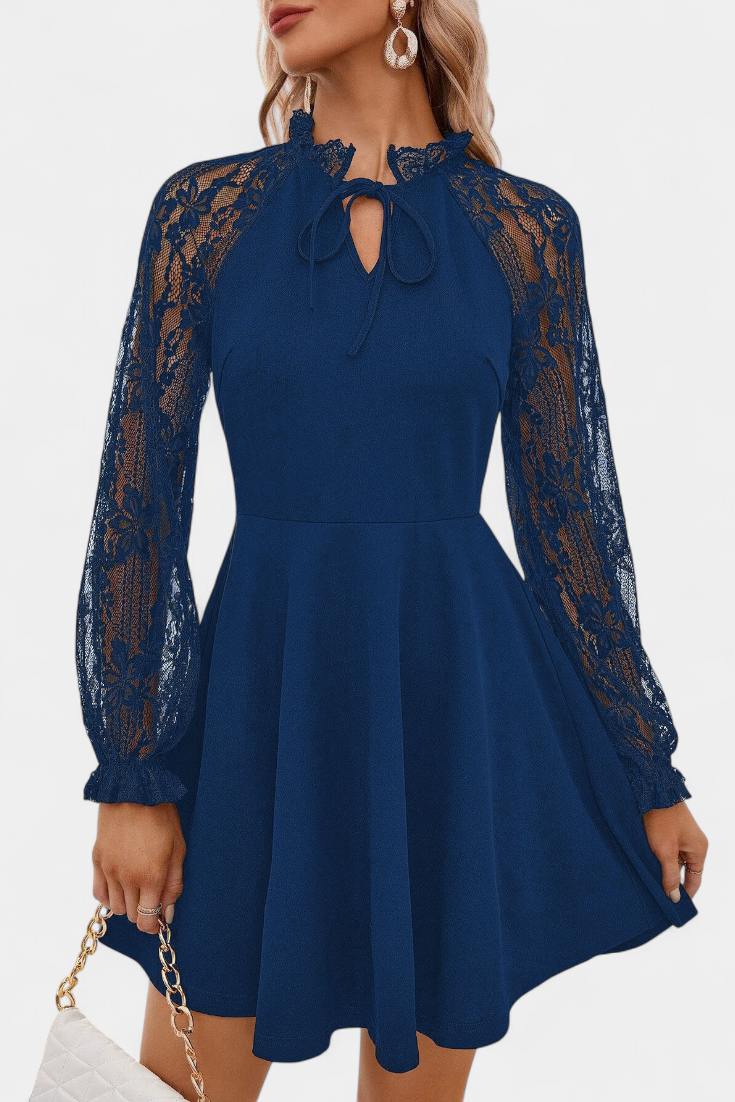 Jasella | Vestido Mini de Encaje Floral con Mangas Largas