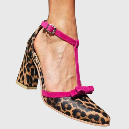 Ximena | Tacón Alto con Estampado Leopardo y Detalle Fucsia