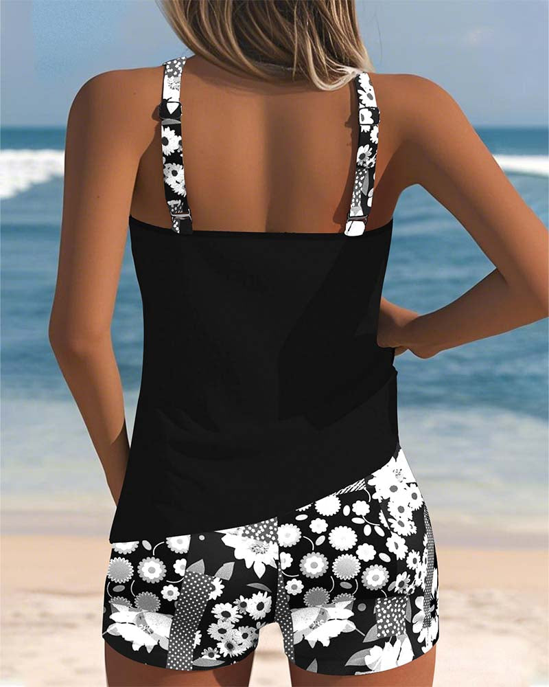 Teodora | Tankini camiseta con short de baño estampado