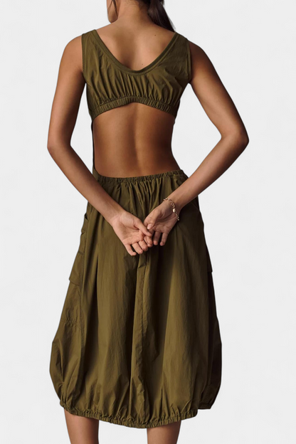Katana | Vestido Midi con Dobladillo de Burbujas y Corsé Ajustado