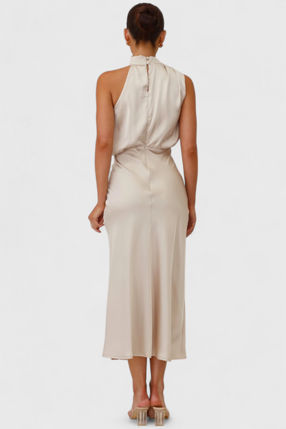 Rina | Vestido Elegante de Cuello Halter Drapeado