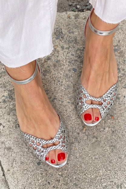 Soledad | Sandalias Doradas Trenzadas