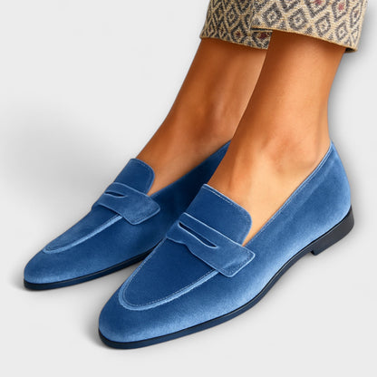 Louise | Zapatillas de Terciopelo con Estilo Atemporal
