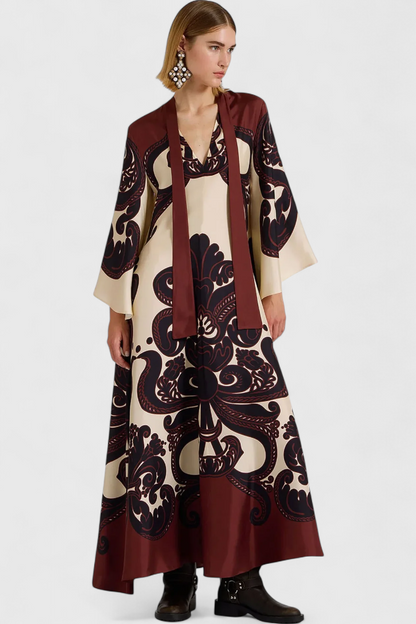 Maritza | Vestido Largo con Cuello Alto y Estampado de Grenadilla