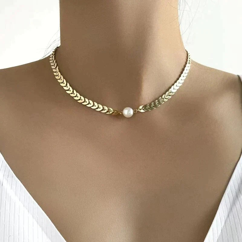 Cecilia | griego con perla en oro