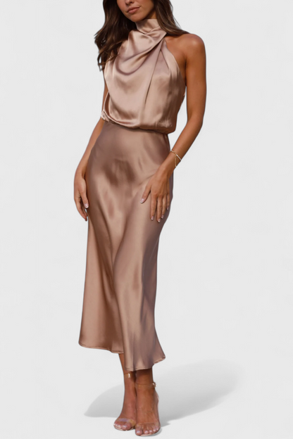 Rina | Vestido Elegante de Cuello Halter Drapeado