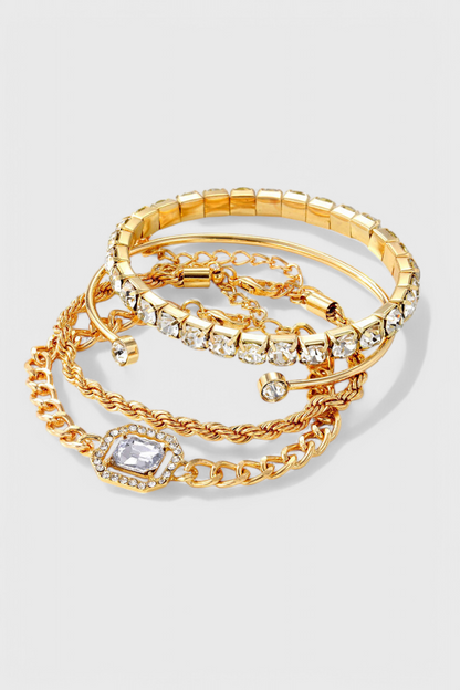 Emelina | de Pulseras con Tachuelas