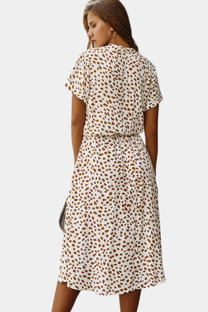 Rovena | Vestido Midi de Lunares con Cuello Camisero y Cintura Ajustable