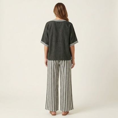 Calixta | Conjunto de Top con Ribete y Pantalón de Rayas
