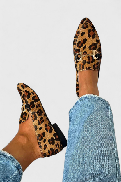 Lluvia | Mocasines Elegantes Con Patrón Grabado Y Tacón Sutil