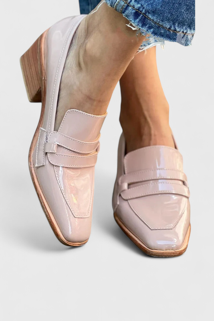 Sasha | Mocasines De Charol Rosa Con Punta Cuadrada Y Tacón Alto