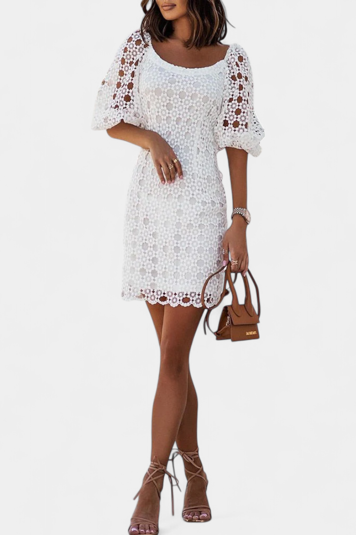 Engracia | Vestido Corto de Encaje con Mangas Abullonadas