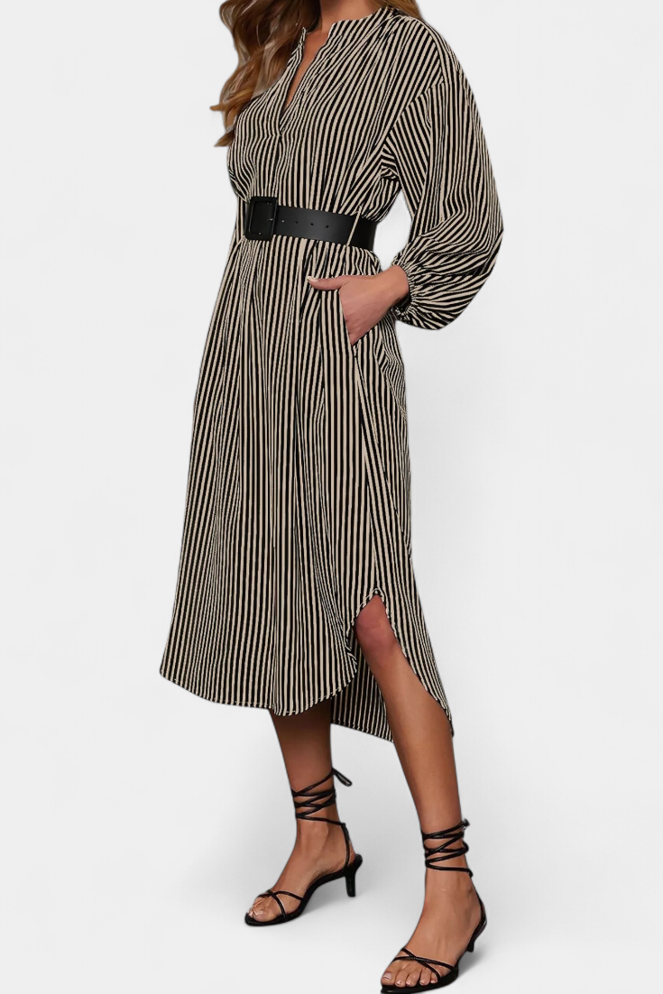Eliana | Vestido Rayado con Cinturón y Cuello de Muesca