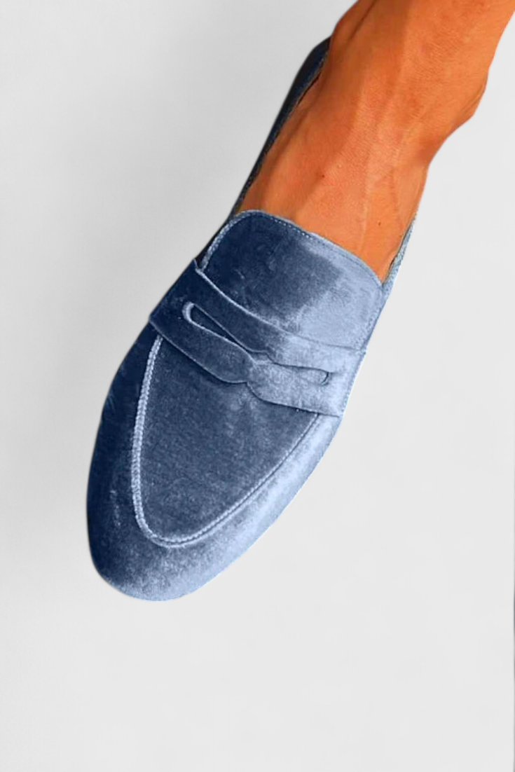 Teresita | Mocasines de Terciopelo Azul con Detalle Patchwork y Punta Redonda