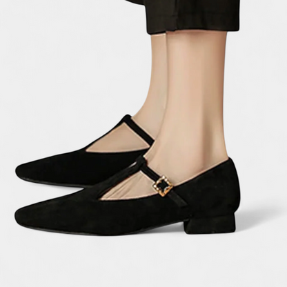 Elly | Tacones Bajos con Tira y Hebilla