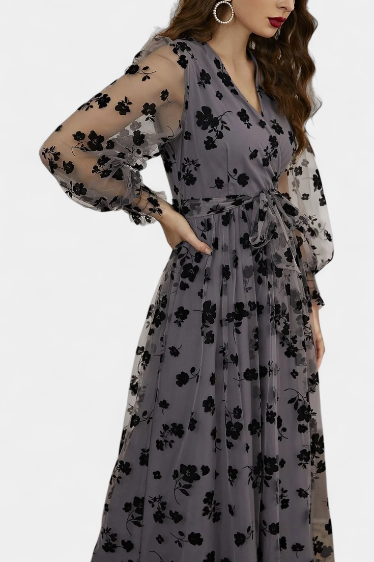 Iolanda | Vestido Maxi de Encaje Floral con Mangas de Linterna
