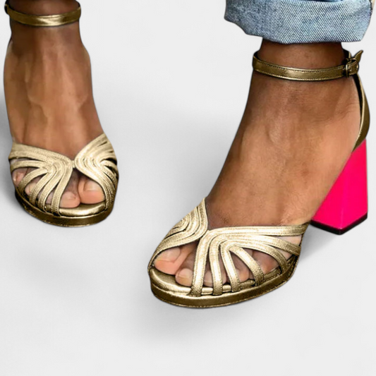 Solea | Sandalias Clásicas con Tira Dorada