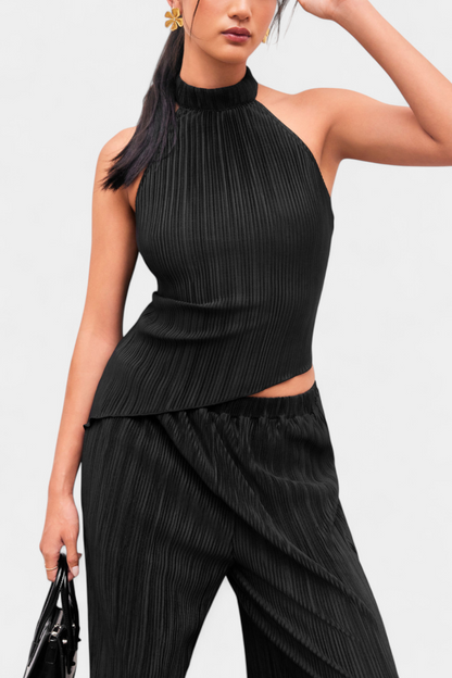 Pilarica | Conjunto Plisado con Top Asimétrico Halter y Pantalón Fluido